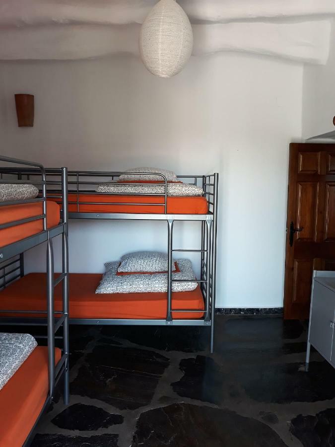 Bed and Breakfast Refugio Alpujarra Alta Тревелес Екстер'єр фото